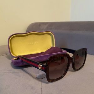 COPY - Gently used Gucci sun glasses